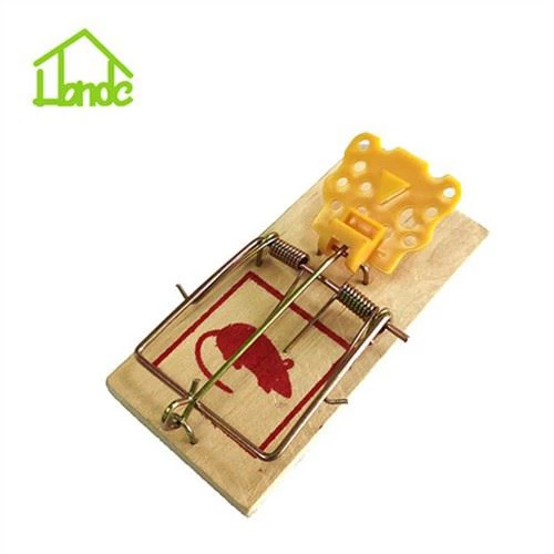 Medinis Snap Rat Trap spyruoklinis veiksmas su išplėsta