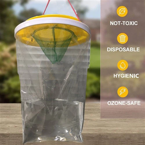 Lauke vienkartinis kabantis musių gaudyklė rančoje